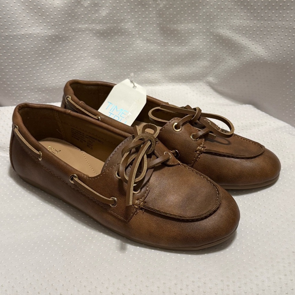 Time and‎ Tru Brown Moccasin Shoes Women’s Size 6 Boat Slip On Loafers New